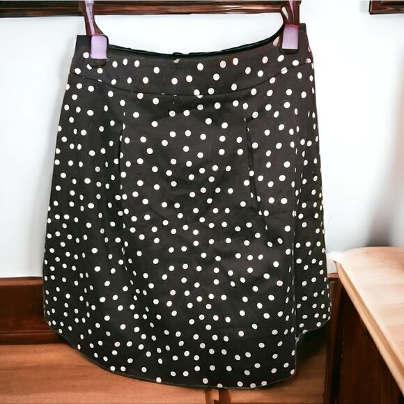 White House Black Market Polka Dotted Skirt Size 2 - Picture 1 of 5